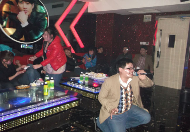 强壮的公次次弄得我高潮A片日本