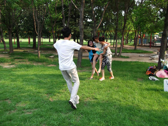 强壮的公次次弄得我高潮A片日本